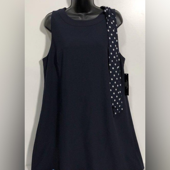 🛑 1 hour sale. NWT. Tahari. Size 14. Elegant Navy Blue Polka Dot Shift Dress - Picture 3 of 12